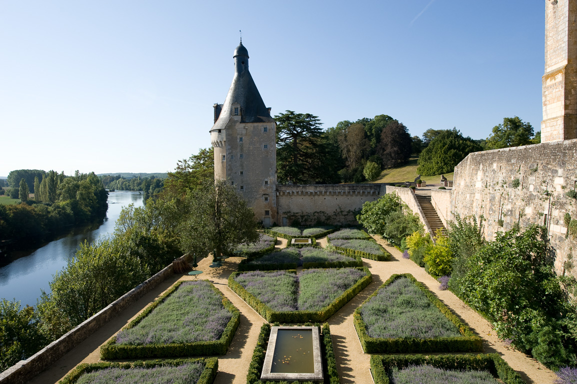 86300 Bonnes. Le château de Touffou.