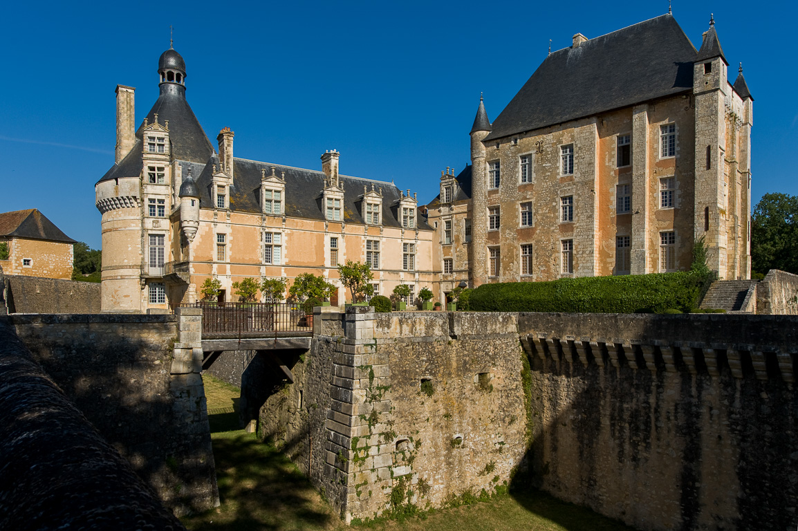 86300 Bonnes. Le château de Touffou.