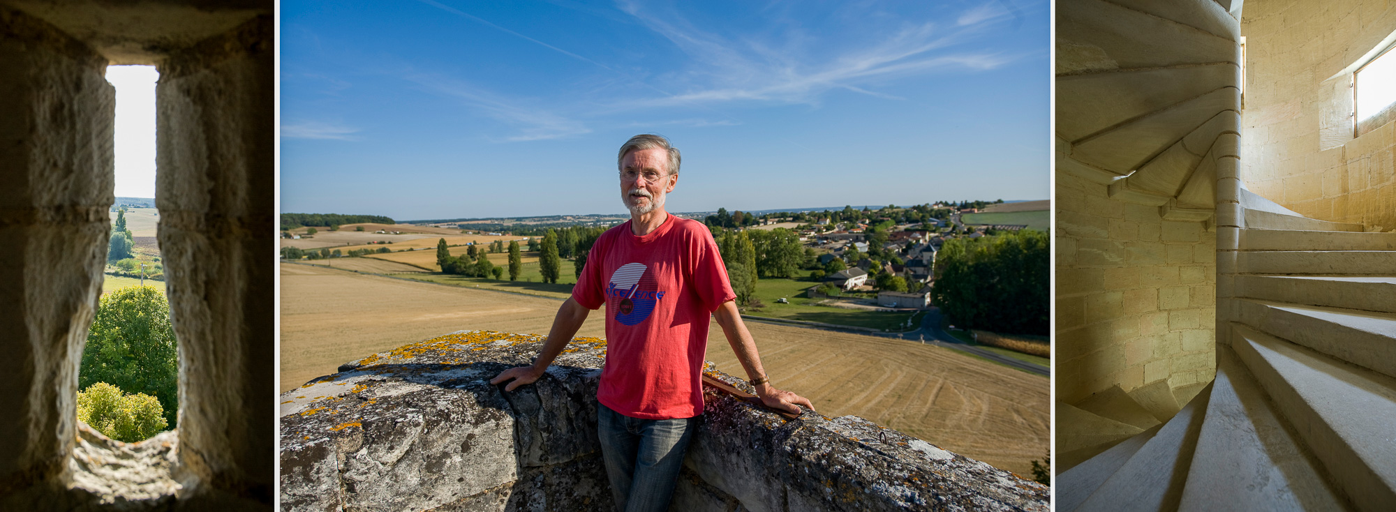 86230 Usseau. Le château de la Motte, XVème siècle. Archère dans la Tour et escalier à vis de la tour.