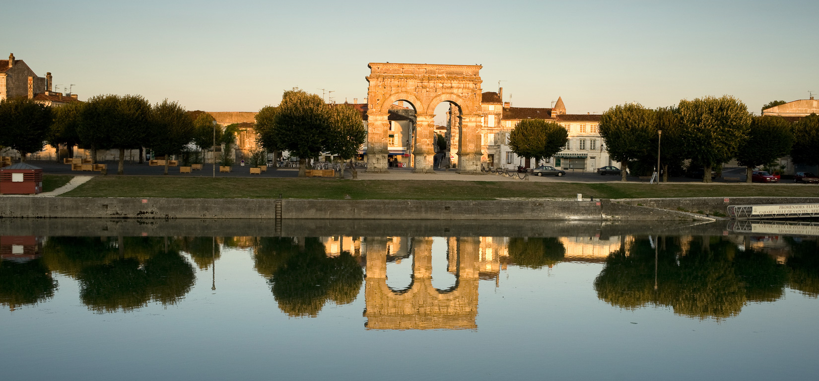 17100 Saintes. Arc de Germanicus.