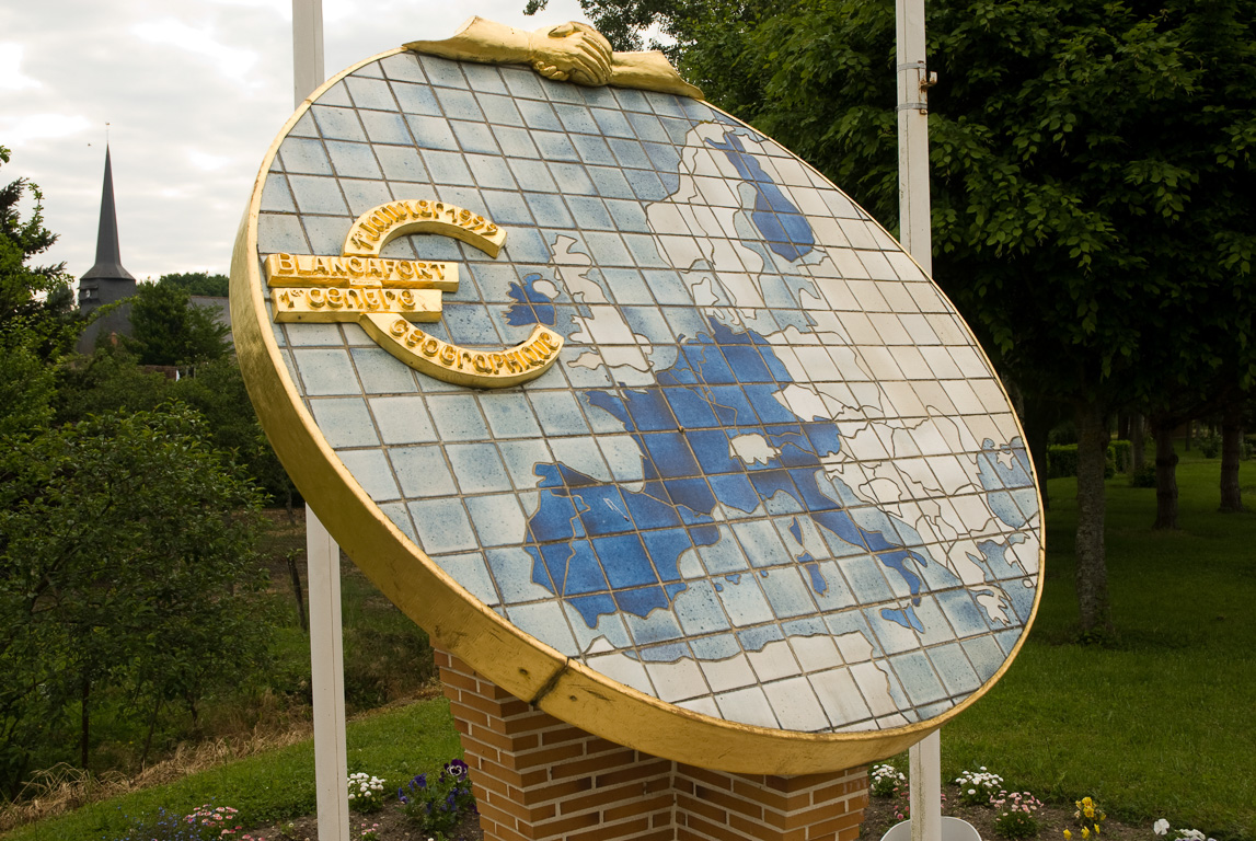 18 Blancafort - Monument à l'euro
