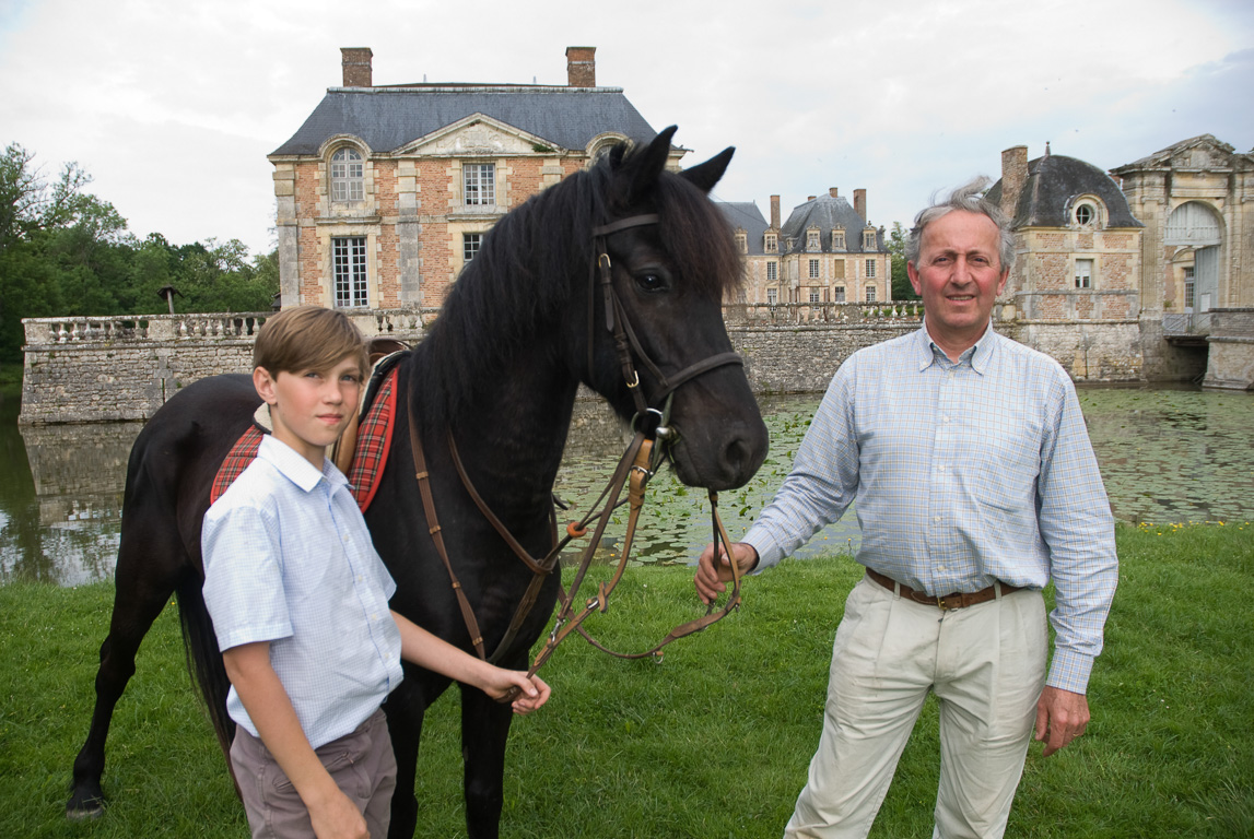 45240 La-Ferté-Saint-Aubin Château Jacques Guyot et son fils Louis