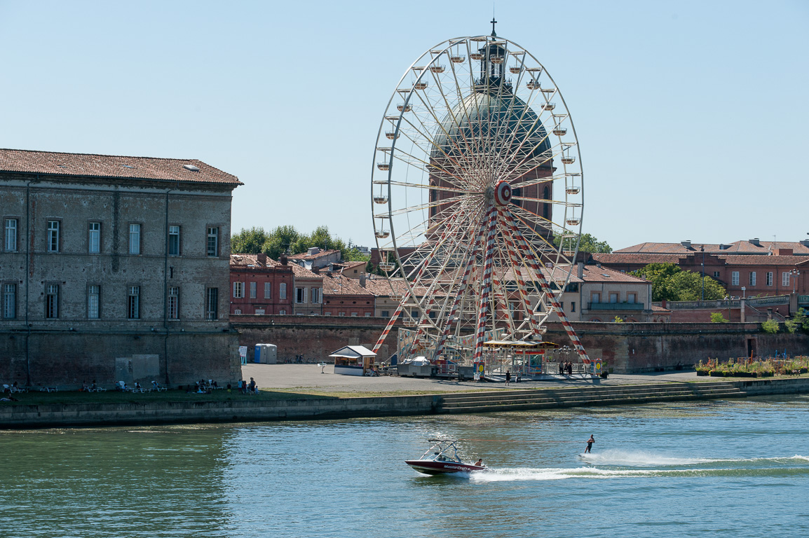 Ski nautique sur la Garonne