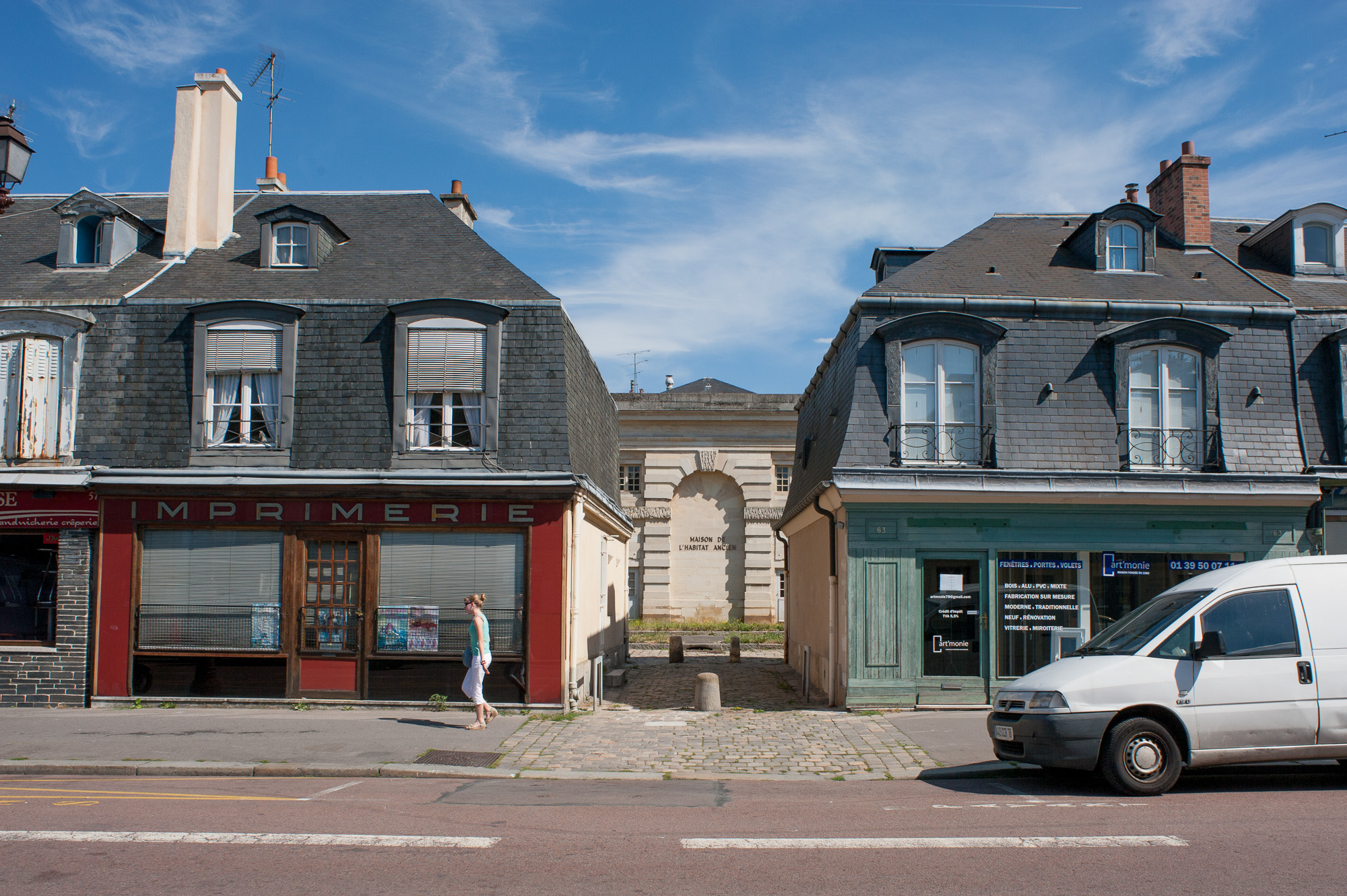 Baraques, maisonnettes d'un seul étage, rue Royale et rue d'Anjou.