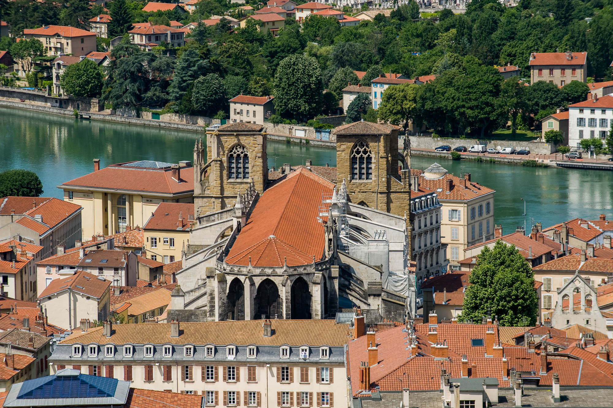 La cathédrale Saint-Maurice.