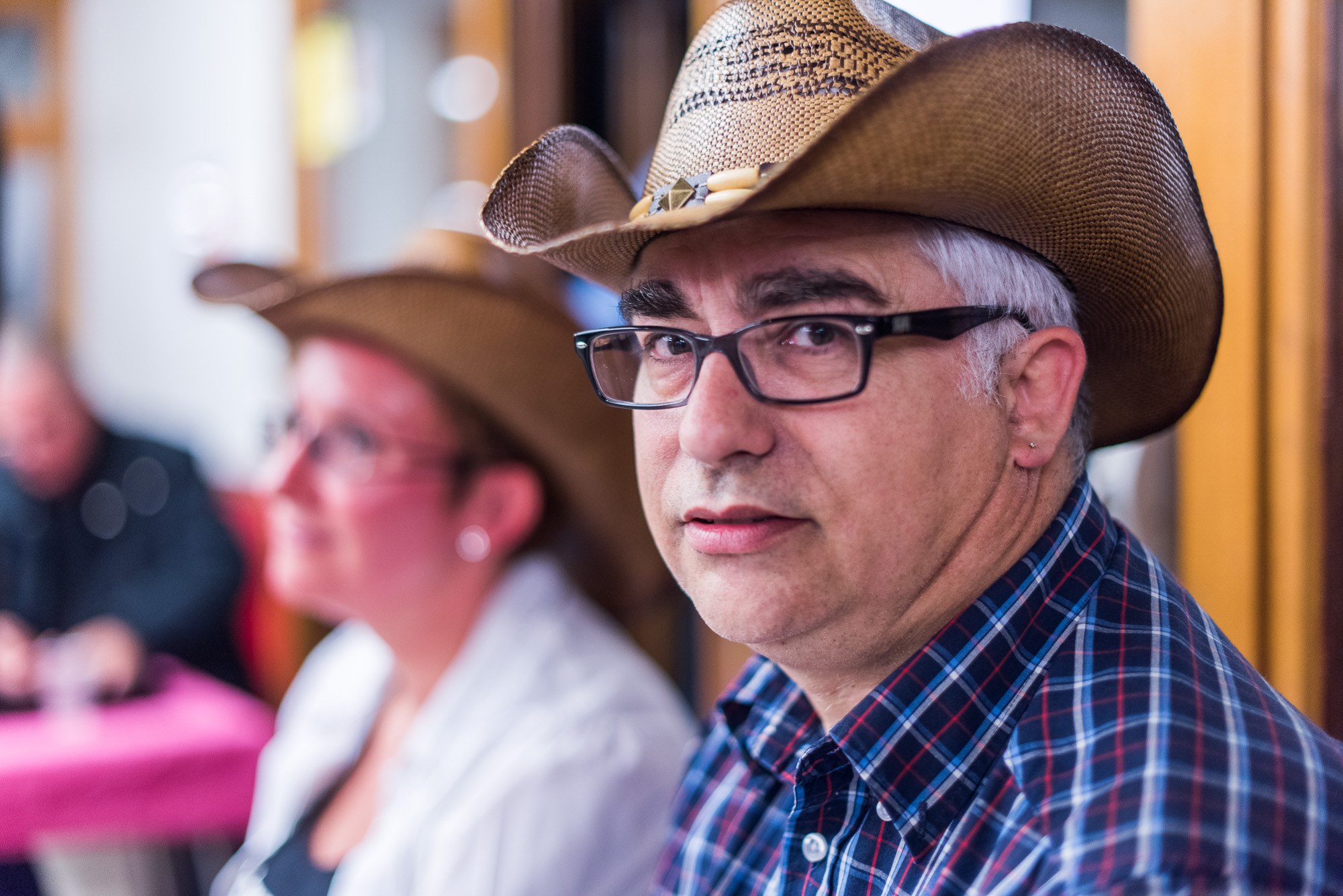 Plusieurs associations se sont retrouvées à Champnétery (Haute-Vienne) pour s'adonner' à leur sport favori ; le square dance.