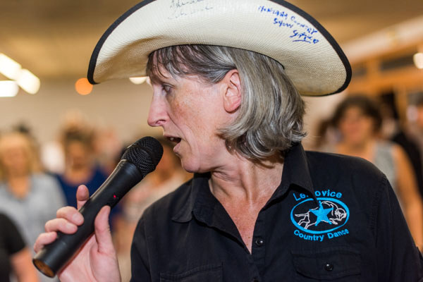 Plusieurs Associations Se Sont Retrouvées à Champnétery (Haute-Vienne) Pour S'adonner' à Leur Sport Favori ; Le Square Dance.