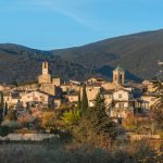 Visite du village classé l'un des plus beaux de France.