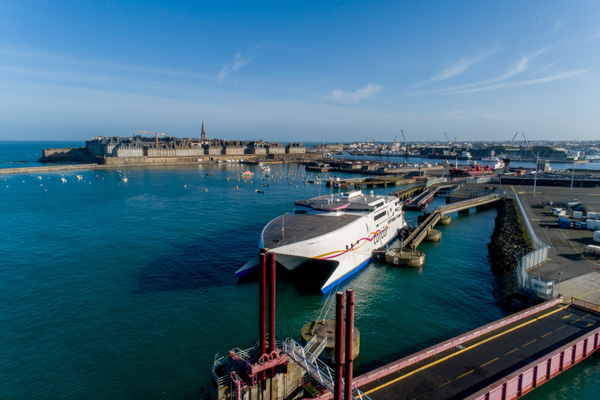 Saint-Malo, Depuis La Digue Des Bas Sablons.